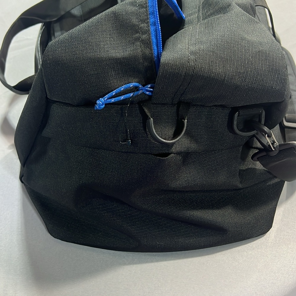 OGIO duffel bag - Picture 4 of 11